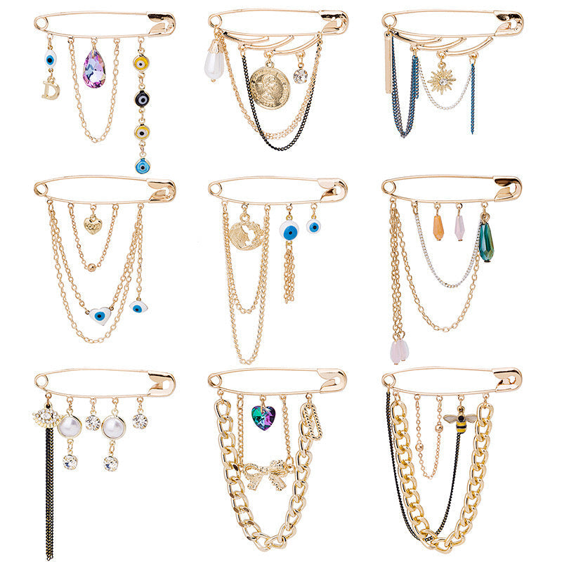 Big Coin and Pearl with Chain Tassels Brooch