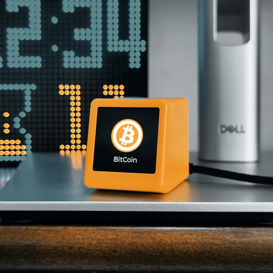 BitCoin Stock Price Display Tracker Ticker Cryptocurrency in Real Time