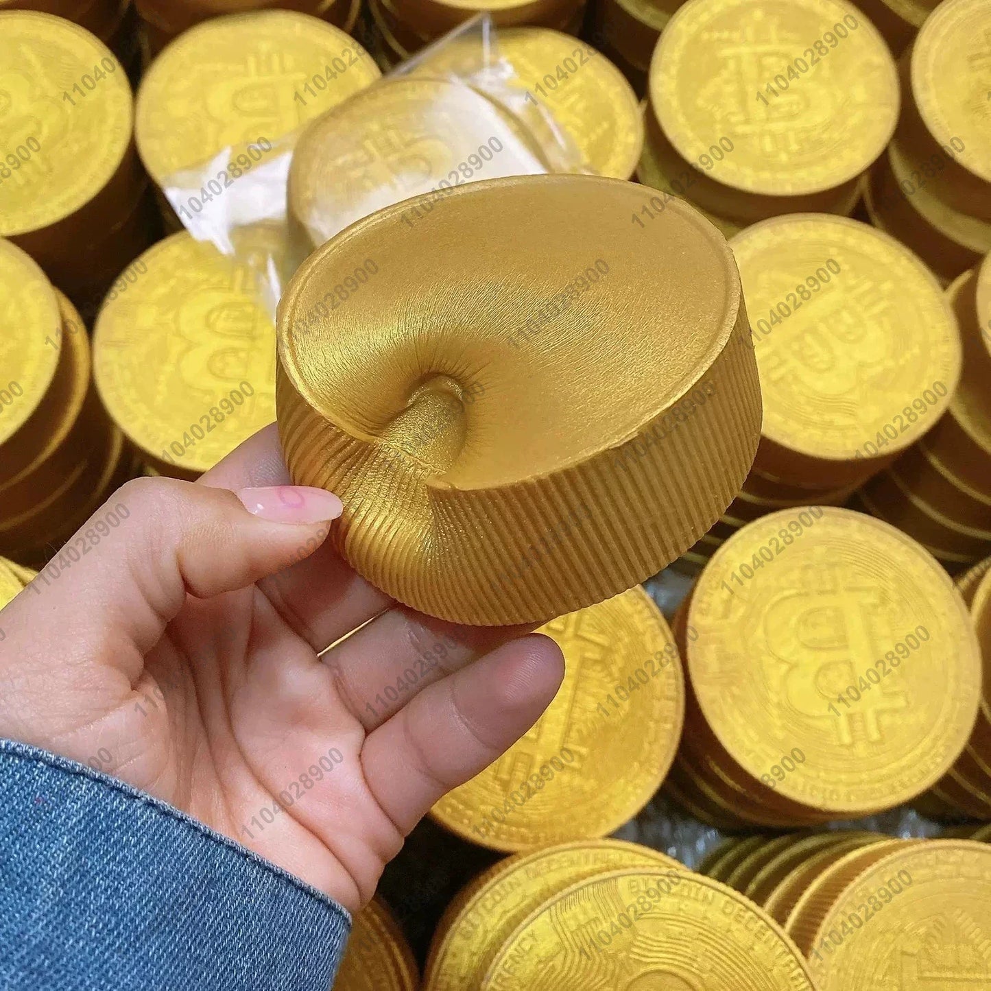 Gold Bitcoin Squeeze Toys Slow Rising Squishy Toy Bitcoin Coin Slow